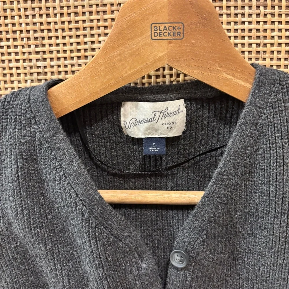 Universal Thread Charcoal Gray Button-Front Knit Vest - Picture 2 of 2